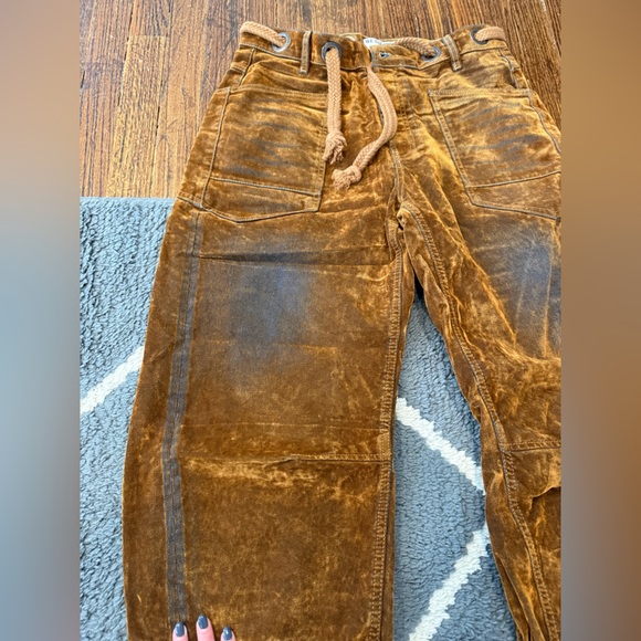 Free People "We The Free" Moxie flocked pull-on barrel jeans brown velvet - Picture 13 of 15